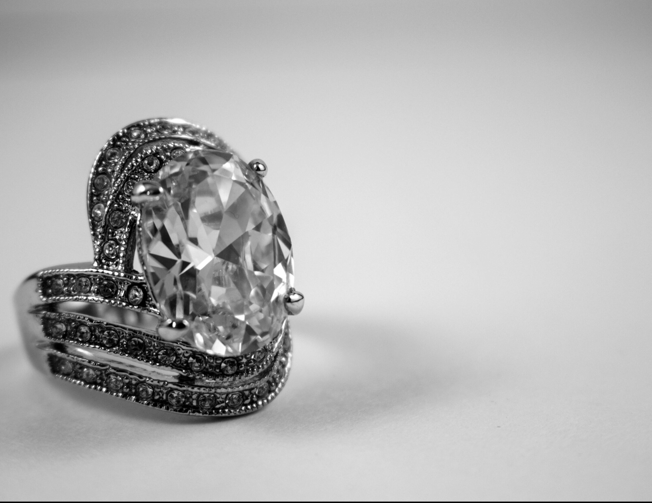 Diamant Silberfarbener Ring